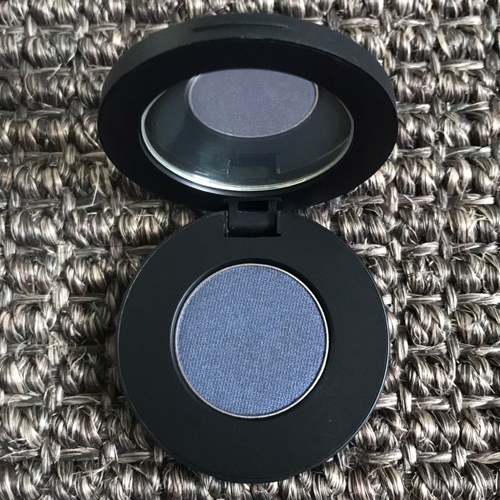 Youngblood Pressed Individual Eye Shadow Sapphire